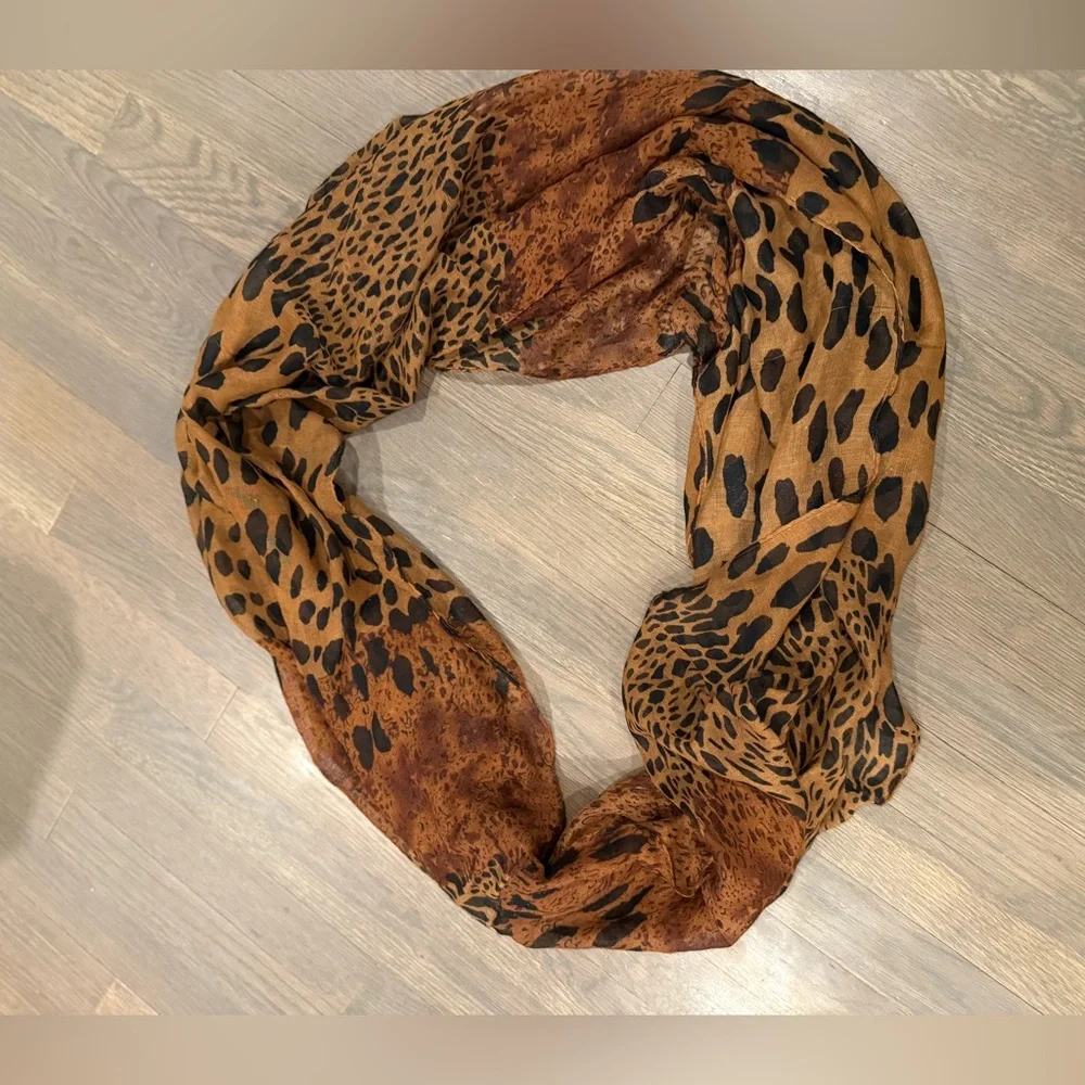 Leopard Print Women's‎ infinity scarf